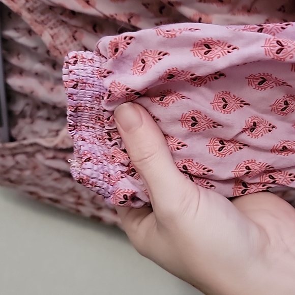 Top - Picture 2 of 2